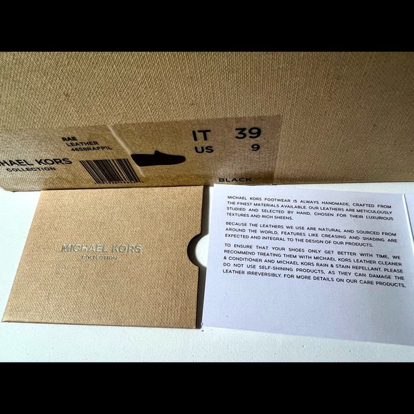 Michael Kors “Rae” black leather slide on shoes, size 9 - Picture 10 of 10